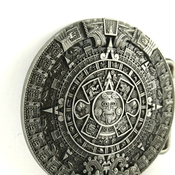 New Aztec calendar belt buckle approximately 3.5". Message me with your choice - Picture 3 of 10